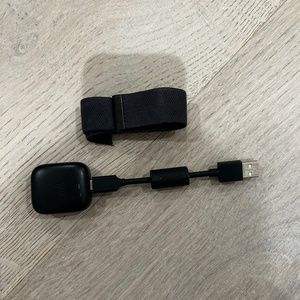 Gently Used Whoop Fitness Tracker – Optimize Your Health and Performance